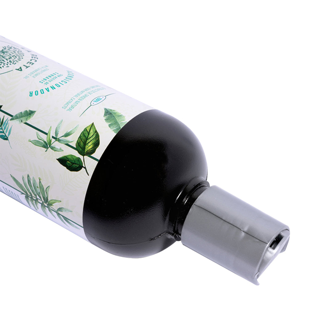 Acondicionador de Cannabis/ Conditioner with Cannabis Oil.